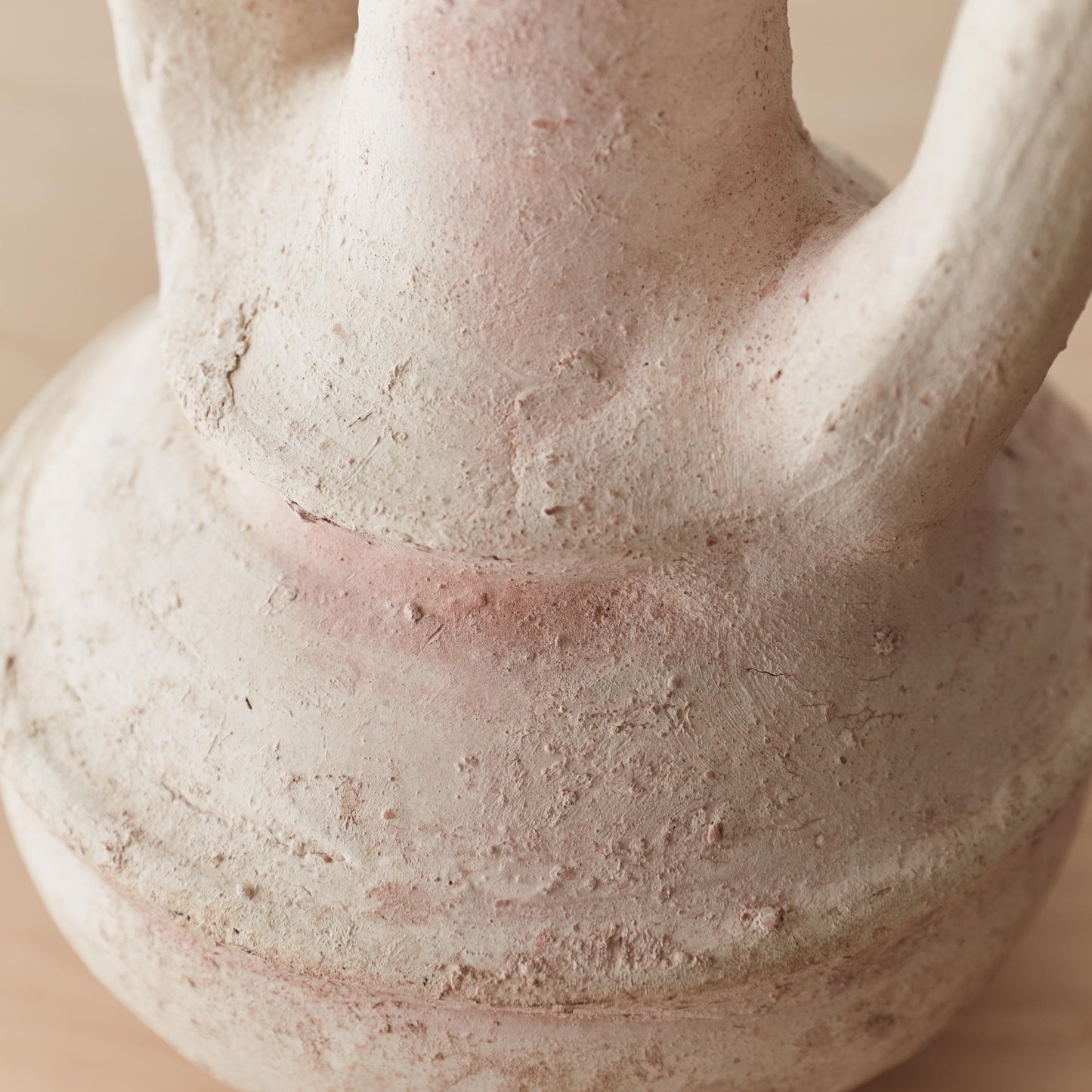 Vase named Aya