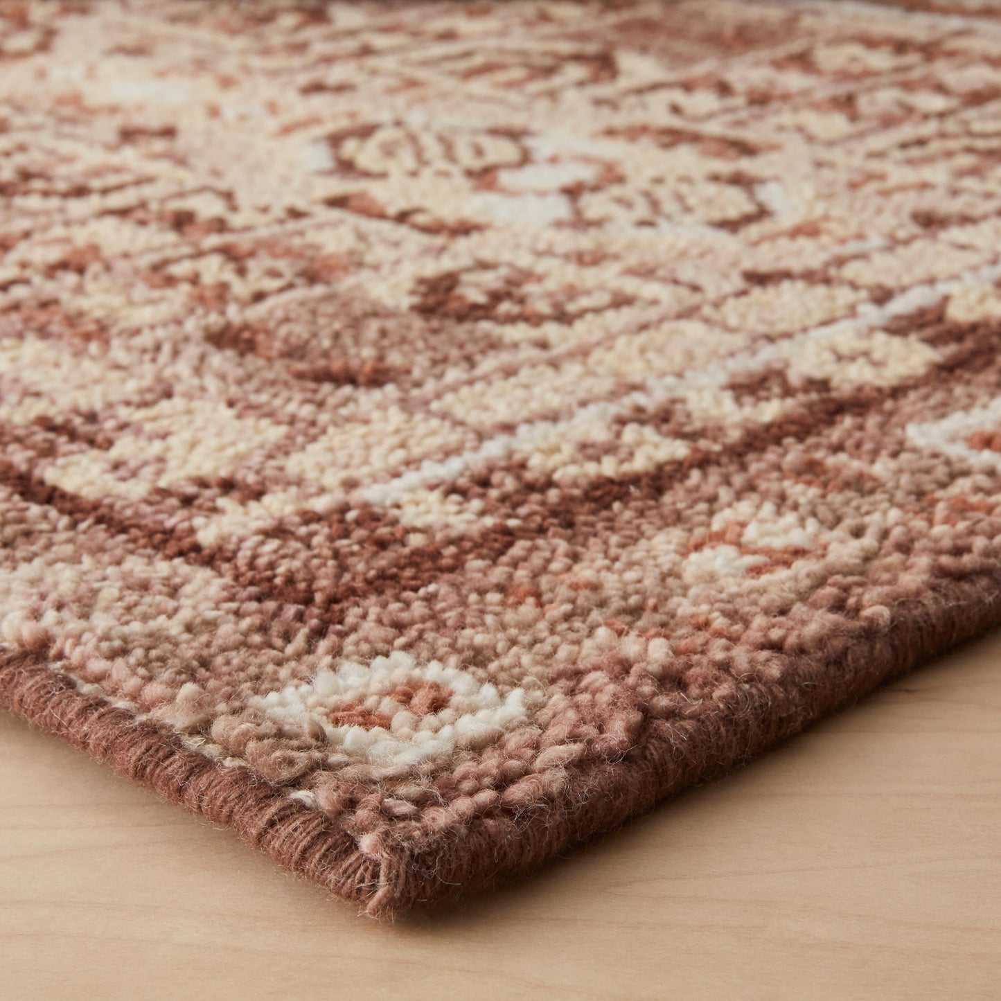 Vahini Hand-Tied Accent Rug
