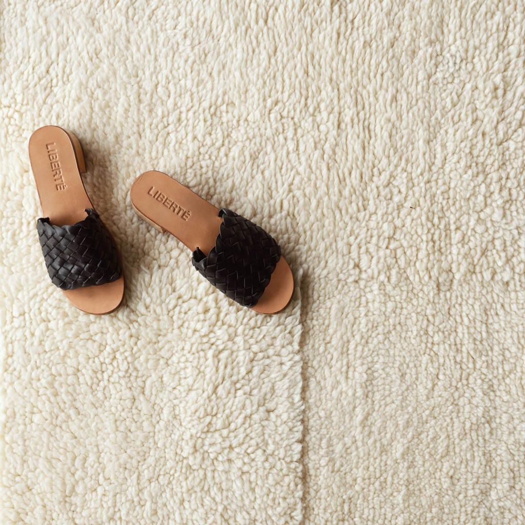 Jiya Accent Rug, Hand-Knotted